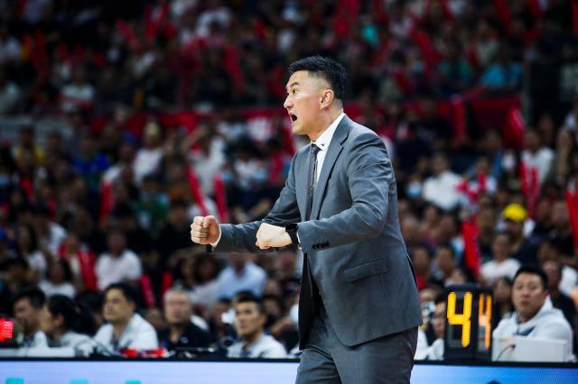 开云体育娱乐app安全-沃特斯首秀征服杜锋 周琦何时归来仍无定论