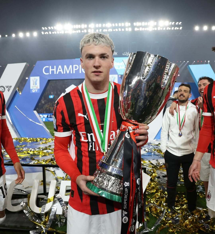 开云app安全认证-希门尼斯专访：感谢米兰但曾因未获信任离队，现专注伯恩茅斯|AC米兰|阿尔瓦罗-希门尼斯|皇家马德里|俱乐部|阿莱格里_新浪体育_新浪新闻