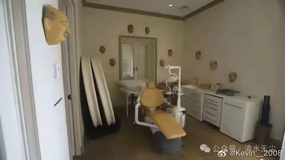 Kysports-这是萝莉岛内部，看着确实有点诡异，而且还有这凳子和照射灯